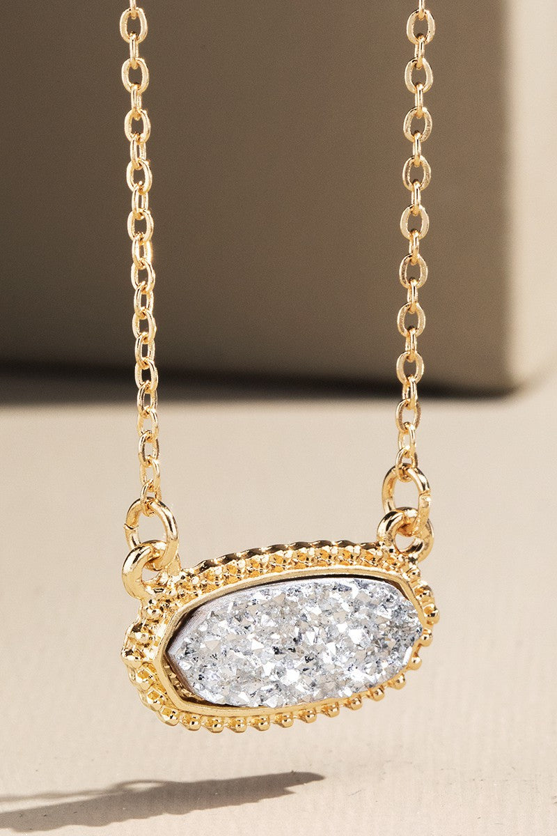 Drusy Accented Short Pendant Necklace