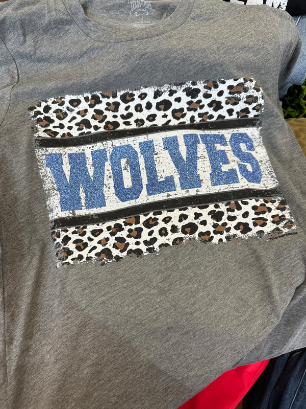 GAME DAY WOLVES Graphic Tee